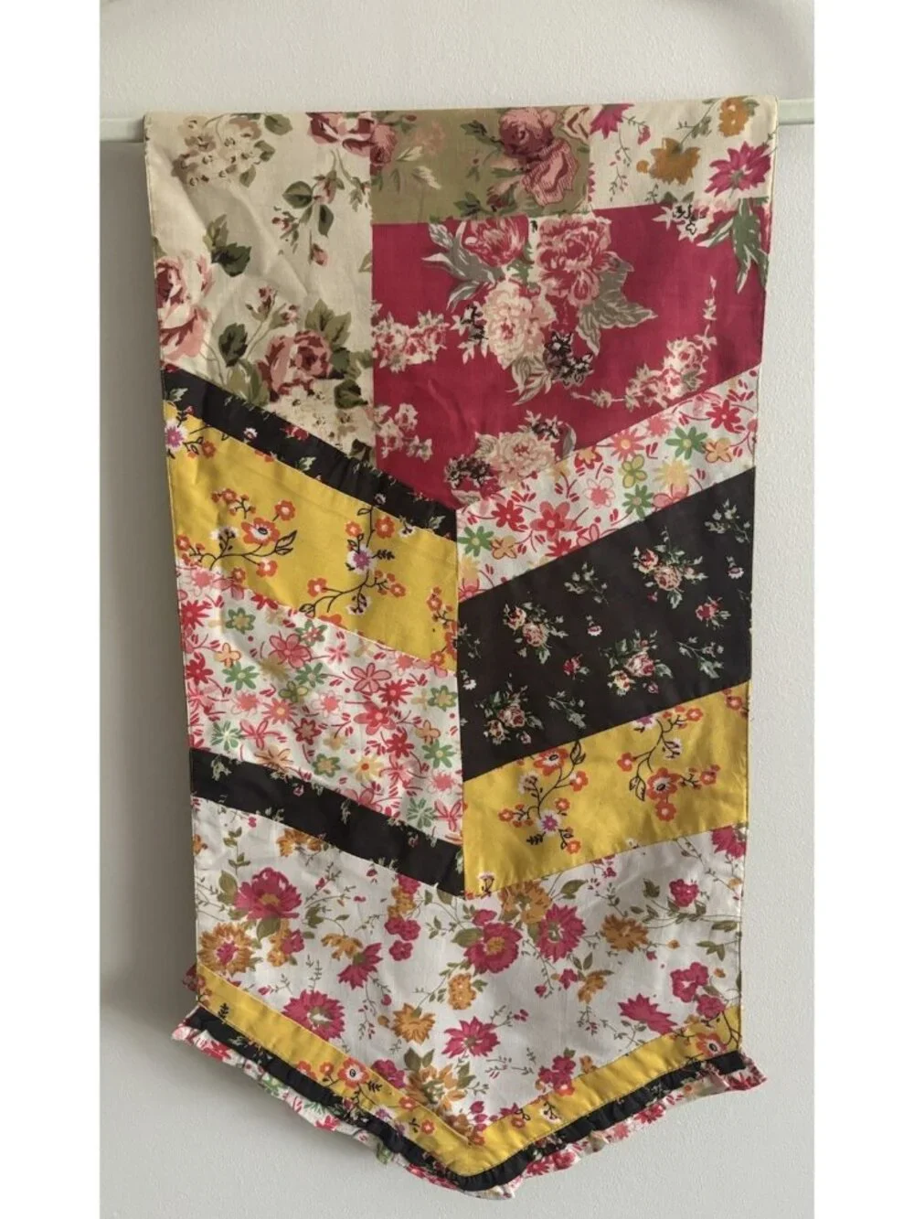 April Cornell Table Runner‎ Festival Patchwork 70